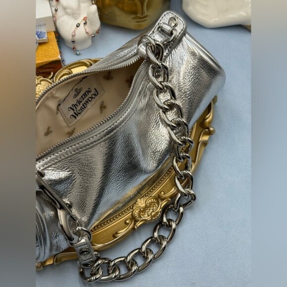 🆕 VIVIENNE WESTWOOD 🧿 NWOT Cindy Cylinder Shoulder Bag, Silver Metallic AUTH - Picture 11 of 16